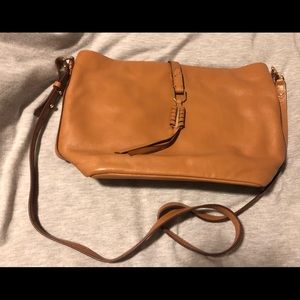 New Covet cross body bag by Stella and Dot